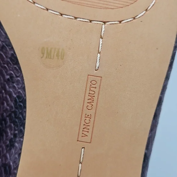 Vince Camuto Leather Slip-On Loafers Padaire Purple Snake Skin Print Wom… - Picture 9 of 9